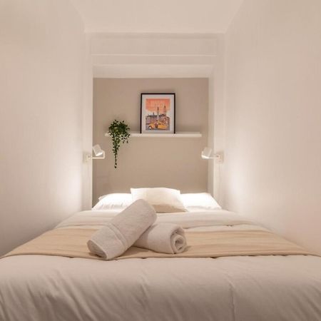 Hypercentre -Apartment In Pedestrian Zone ليل المظهر الخارجي الصورة