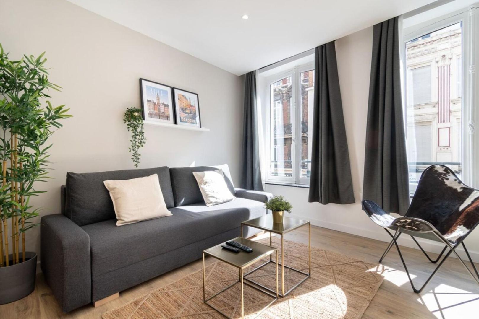 Hypercentre -Apartment In Pedestrian Zone ليل المظهر الخارجي الصورة